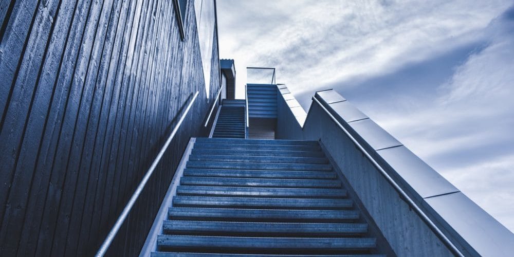 aparentar ser una empresa grande