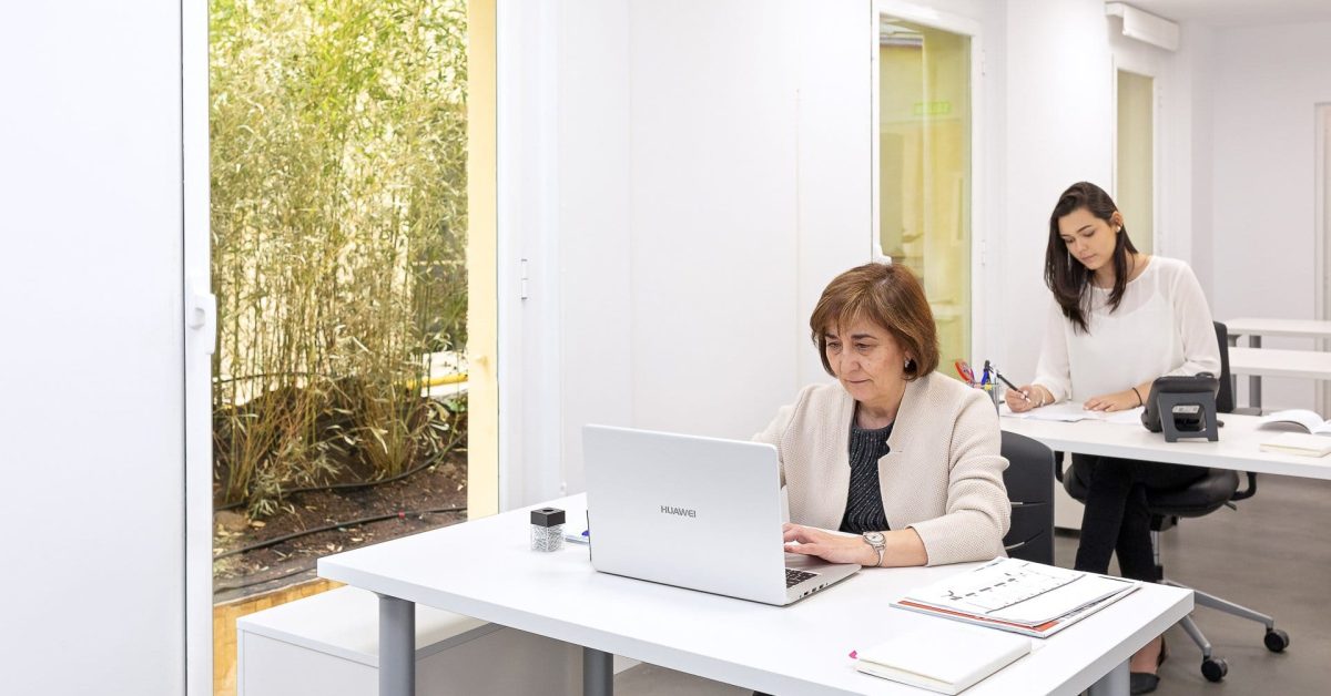 Trabajar en casa vs coworking space