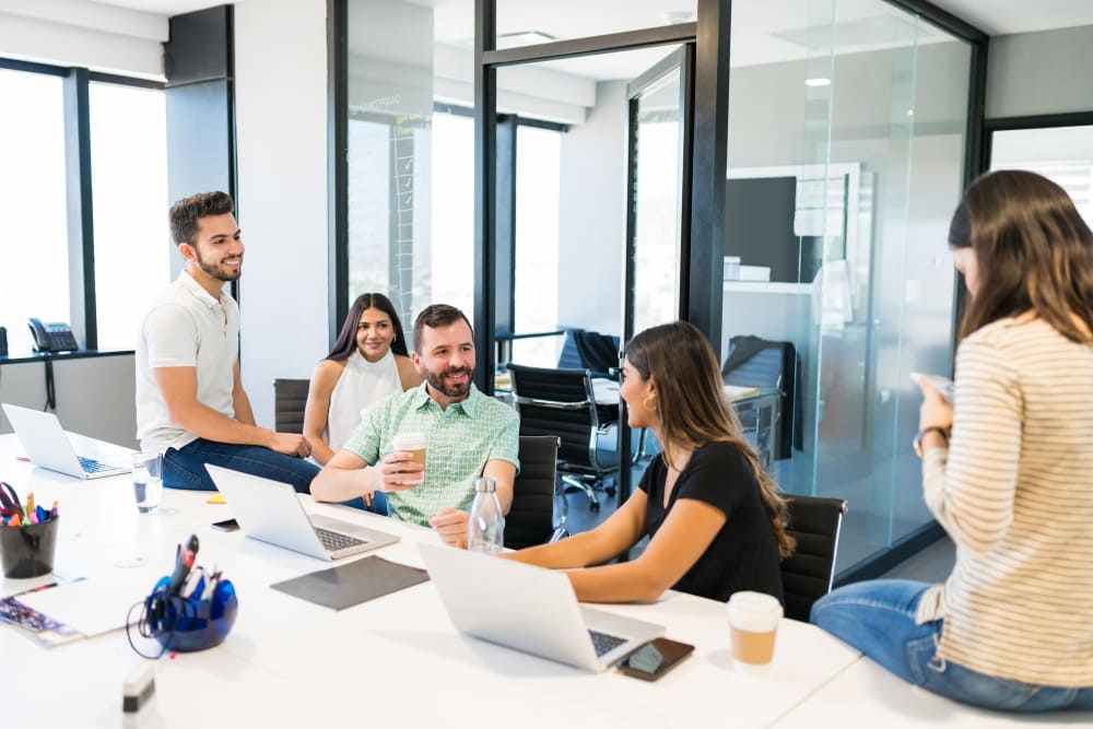 Upskilling y reskilling en espacios de coworking: la nueva forma de aprender y crecer profesionalmente